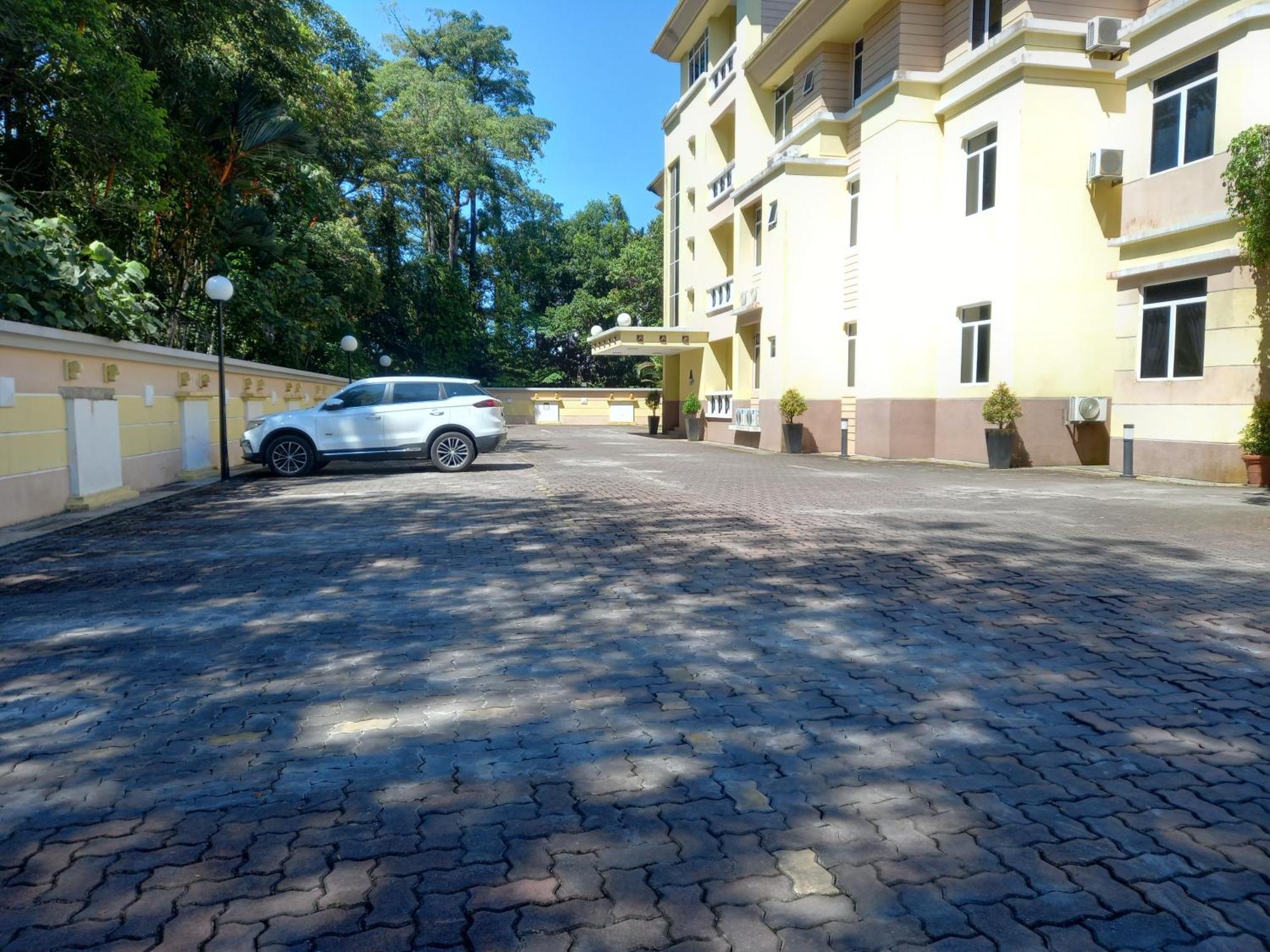 Song Service Apartment Formerly Known As Jinhold Service Apartment Kuching Zewnętrze zdjęcie