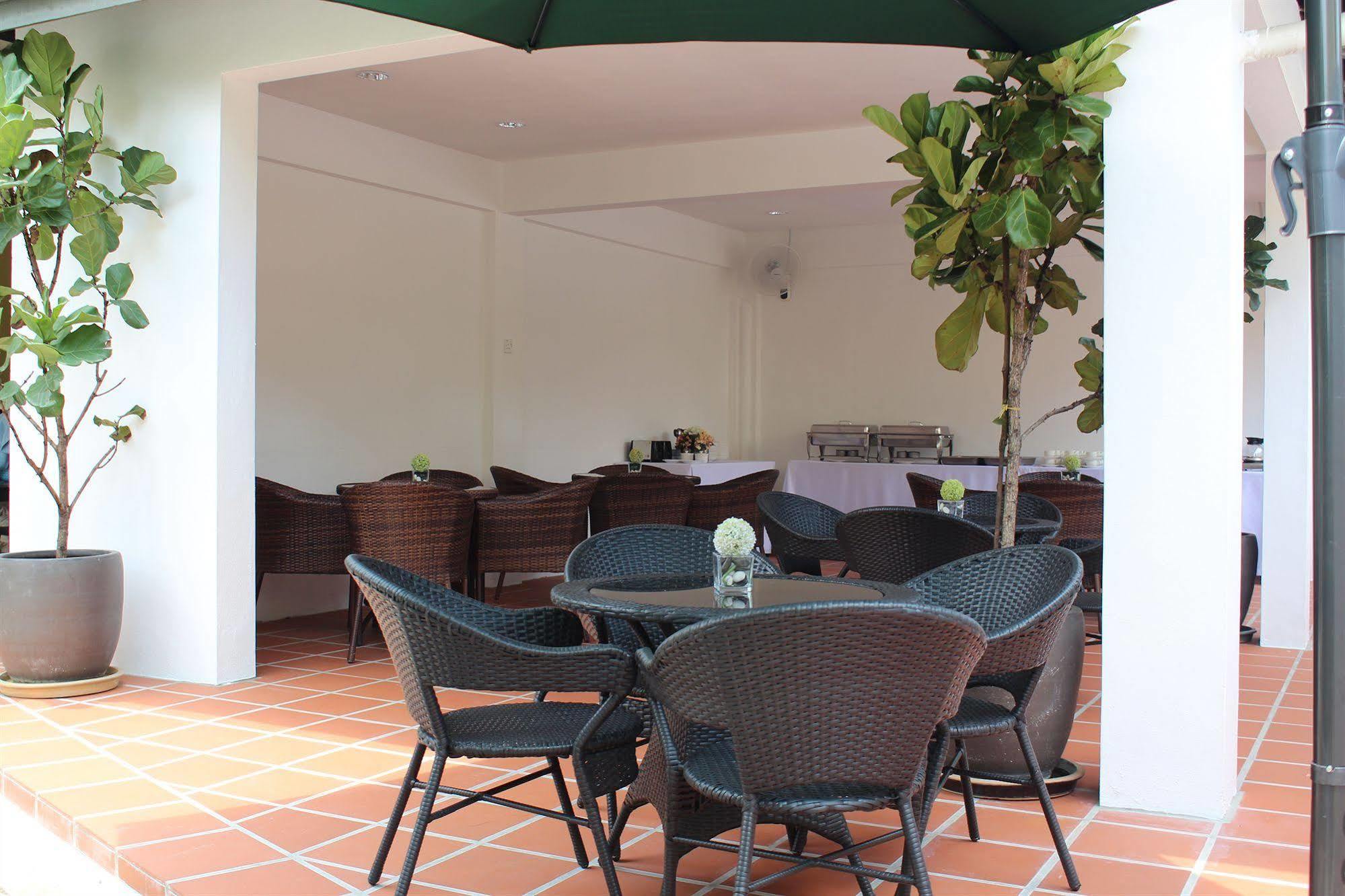 Song Service Apartment Formerly Known As Jinhold Service Apartment Kuching Zewnętrze zdjęcie
